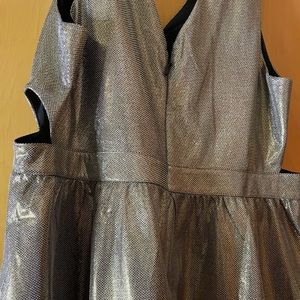 Forever 21 Plus Gold Cocktail Dress 2X (16-18). Never Worn and with tag.